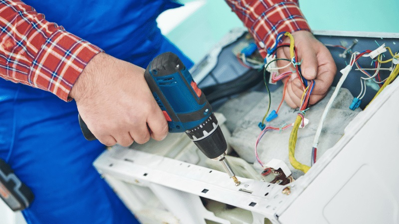 Avcılar Daikin Daikin çamaşır makinesi kart tamiri – Su almama arızası orijinal parça ile giderildi. - Teknik servis örneği